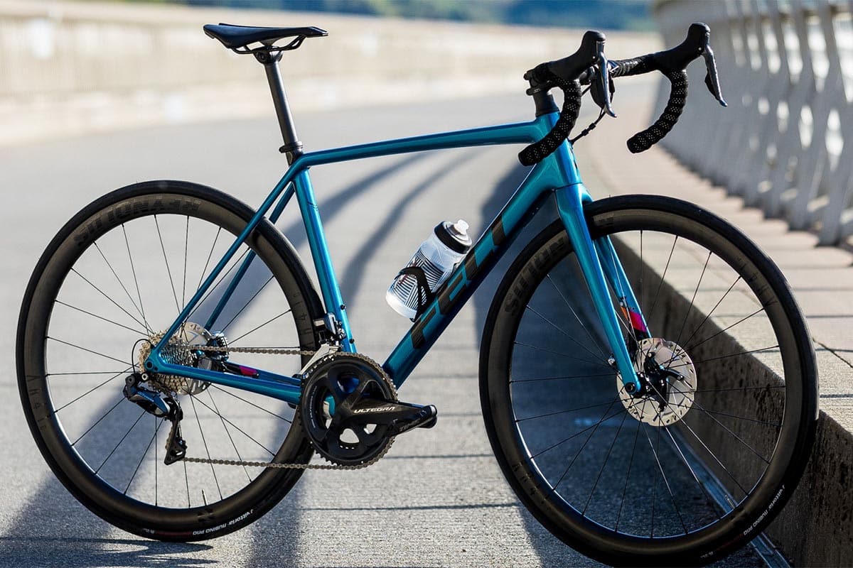 毛毡将移交给 Florian Burguet 和 César Rojo