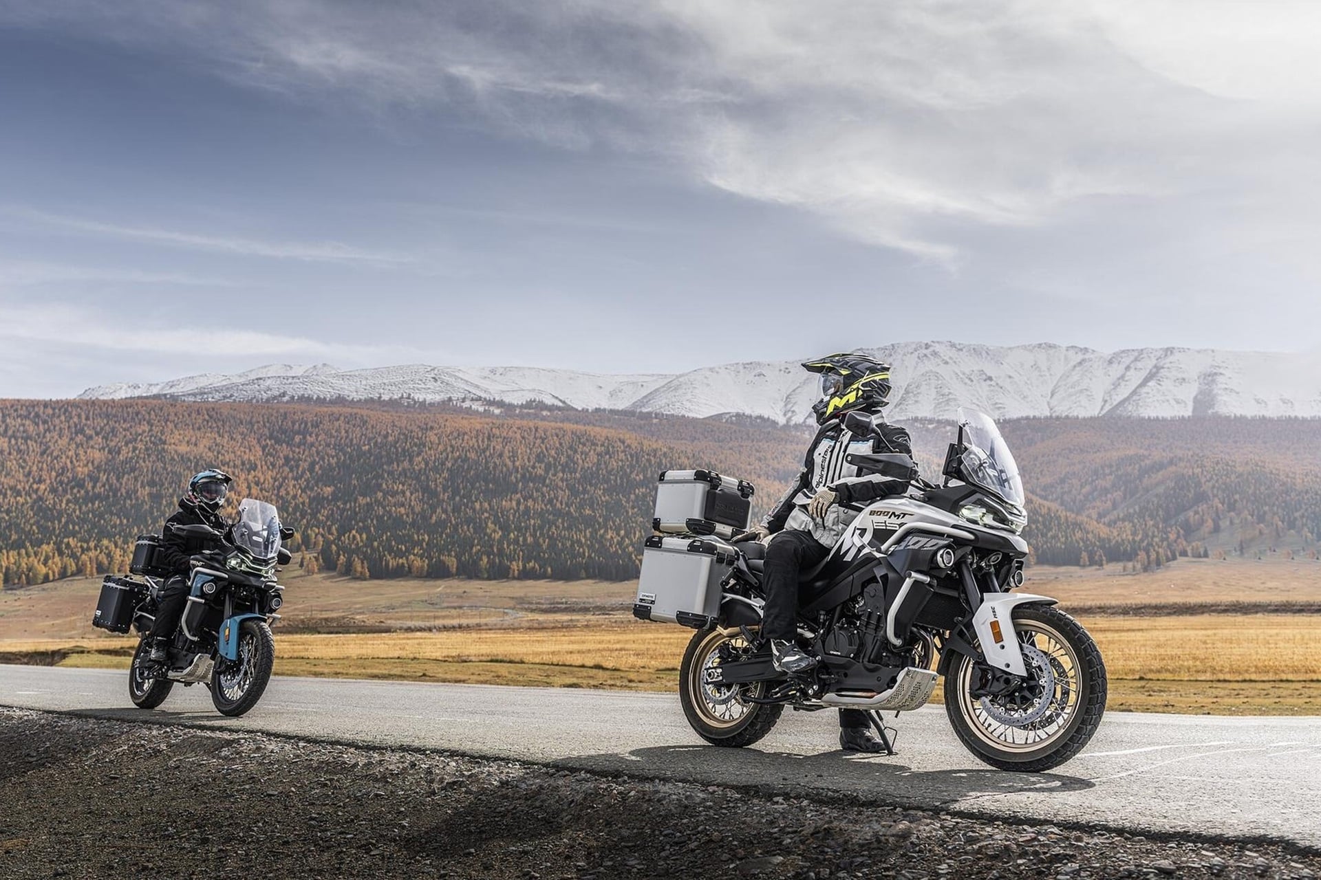 CFMoto 不吝惜于 2026 年推出新款 800MT-ES：现已配备电子悬架