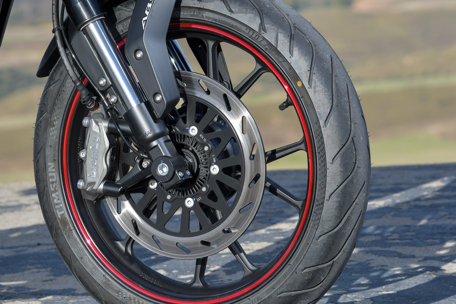 MITT NK 125 Brembo 版测试