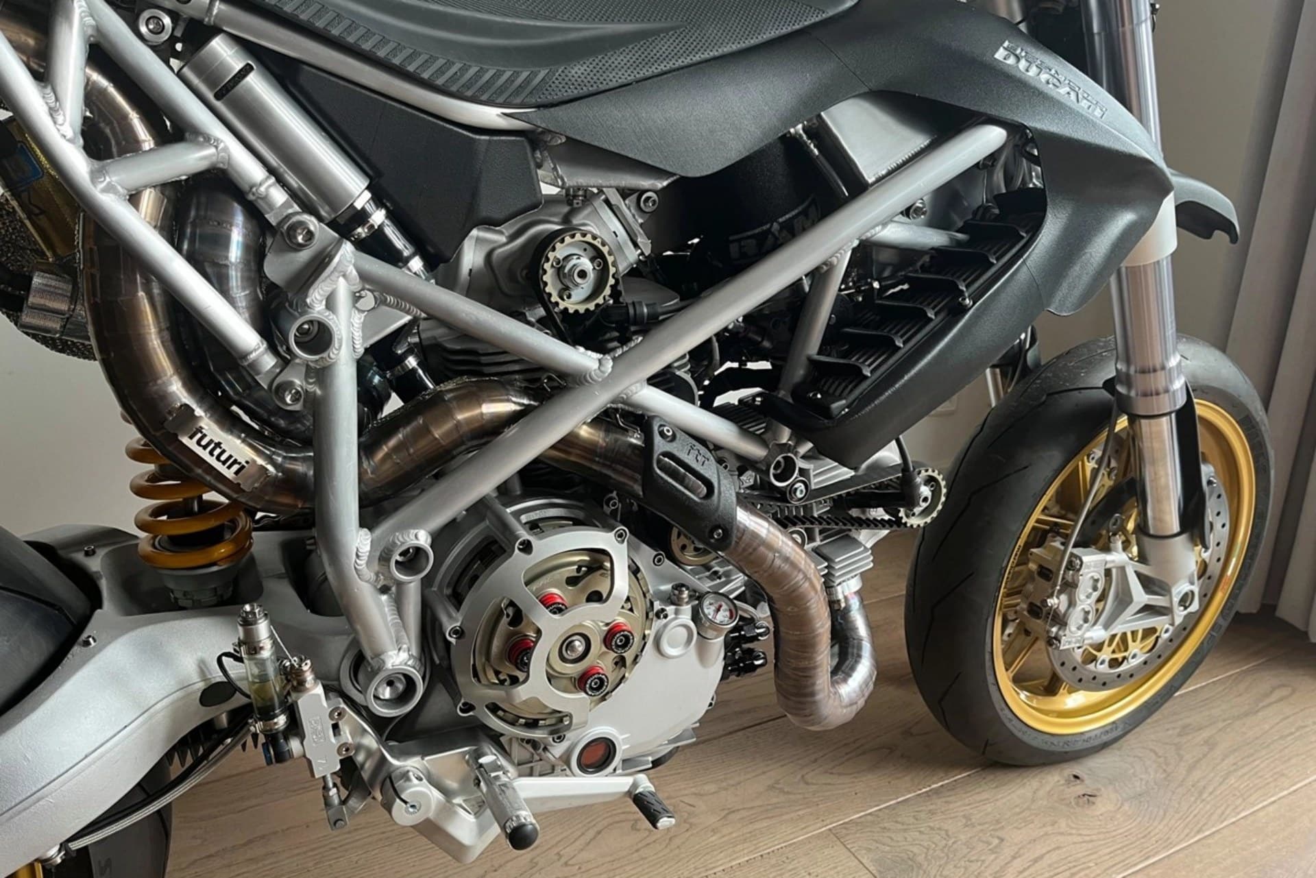 杜卡迪 Desmoto Futuri 运动技术