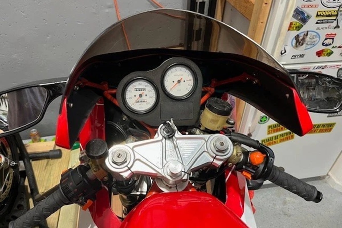 这辆标志性的 1993 年 Bimota DB2 正在以折扣价寻找新主人