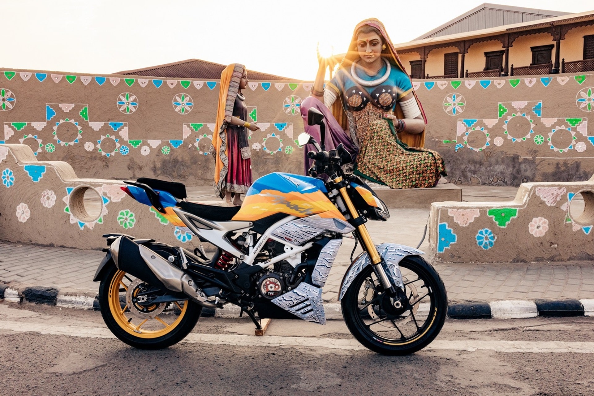 TVS Rann Utsav Custom：4 种独特的制剂，将文化和运动同等地融合在一起