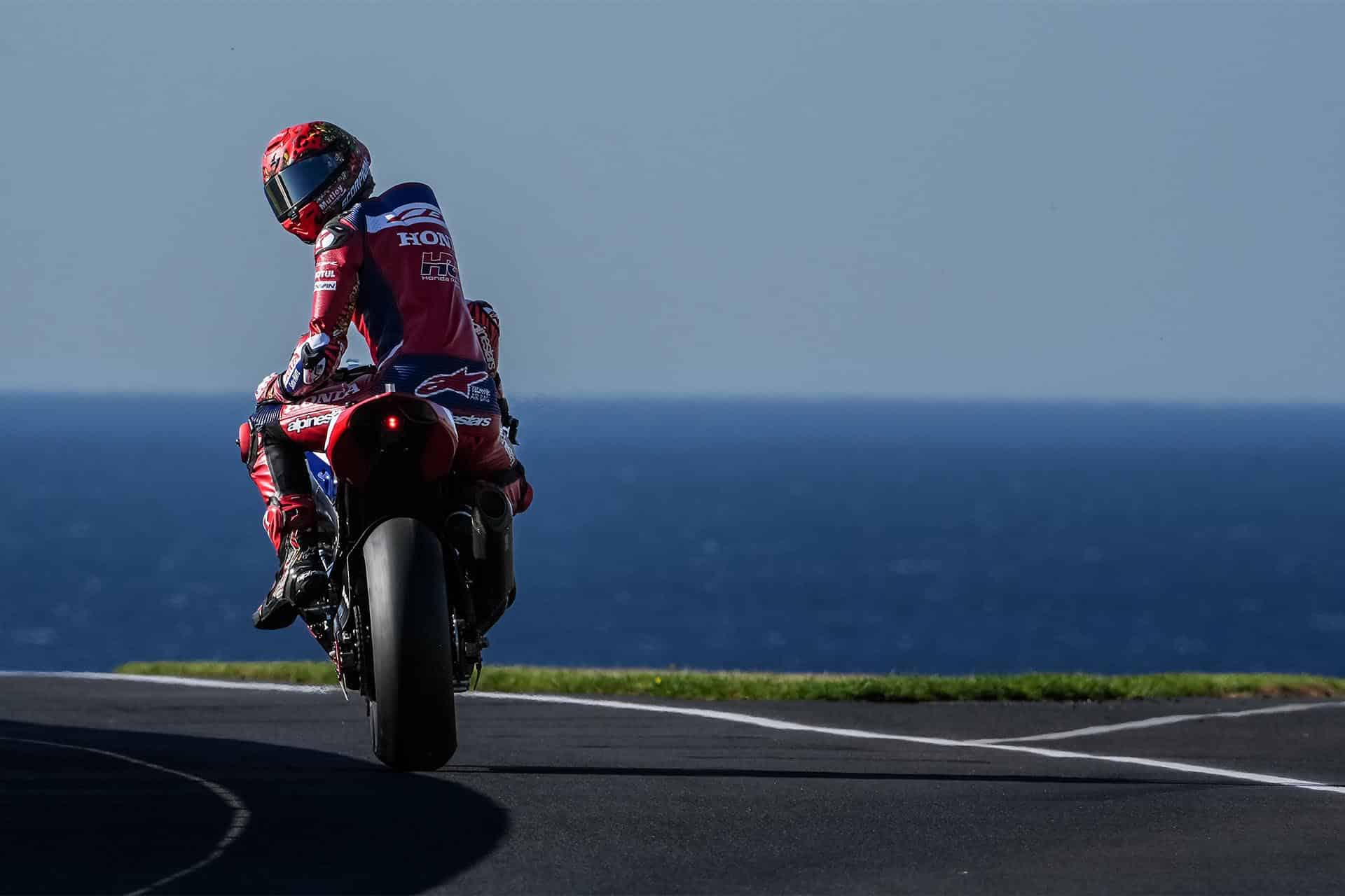 迪克森至少能够打满整个季前赛