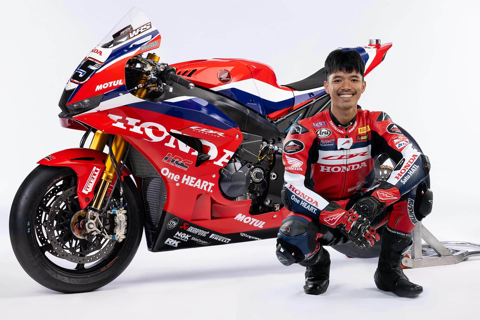 钱特拉 (Chantra) 一月份受伤，必须对双臂进行手术