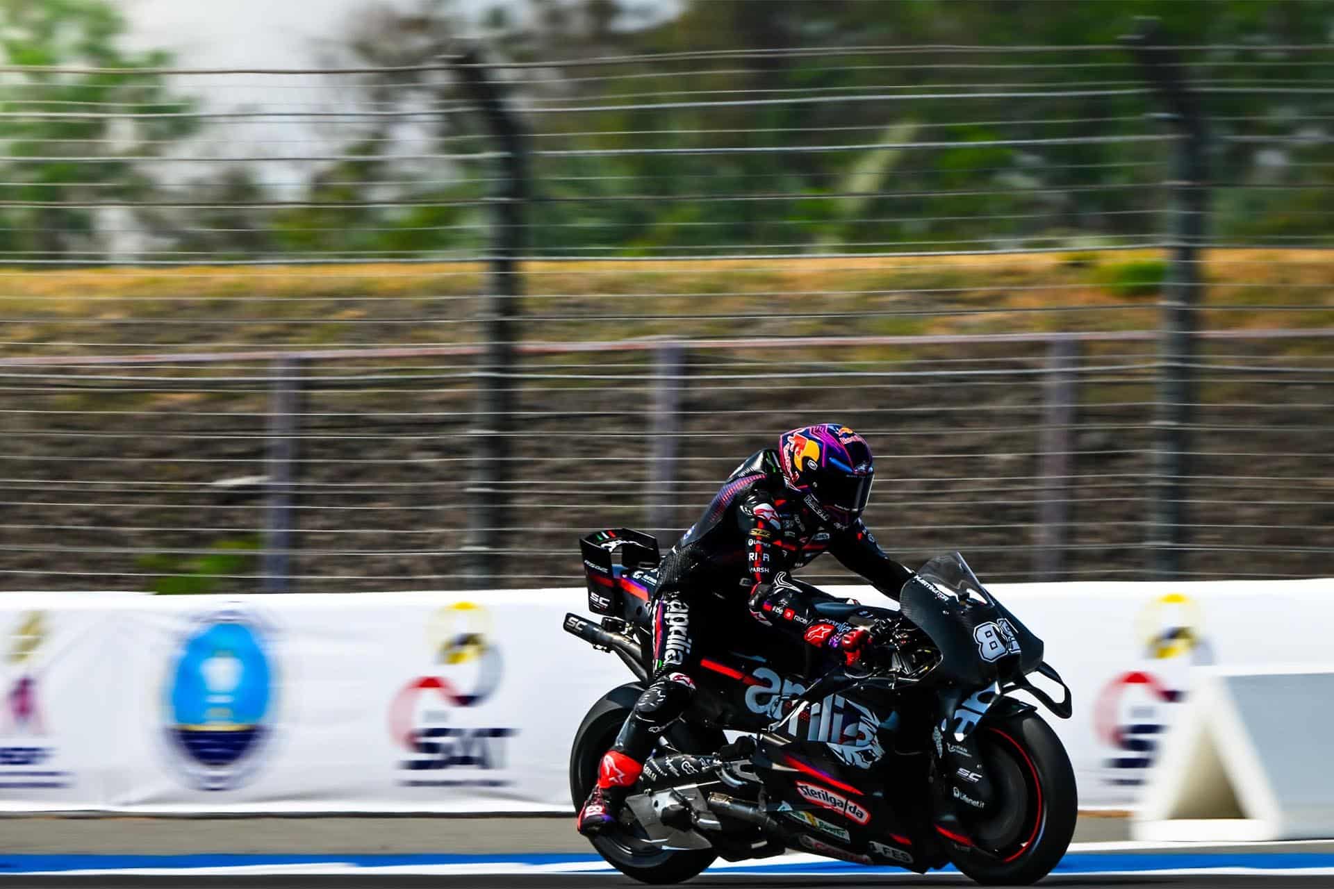 马丁越来越多地参与阿普利亚