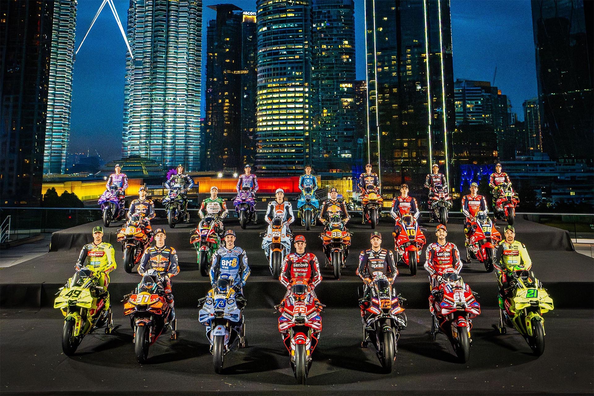 目标之一是飞行员年收入不低于 50 万欧元