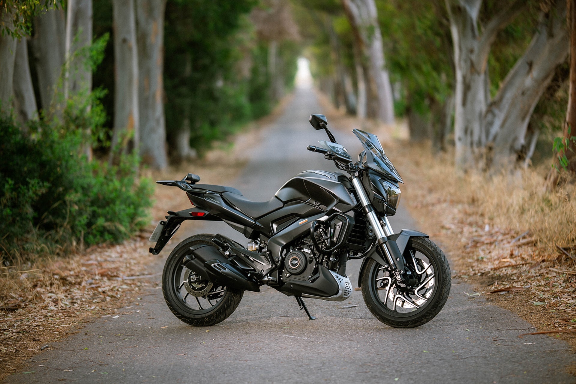 Dominar 400：2026 年摩托车爱好者的理想运动旅行车