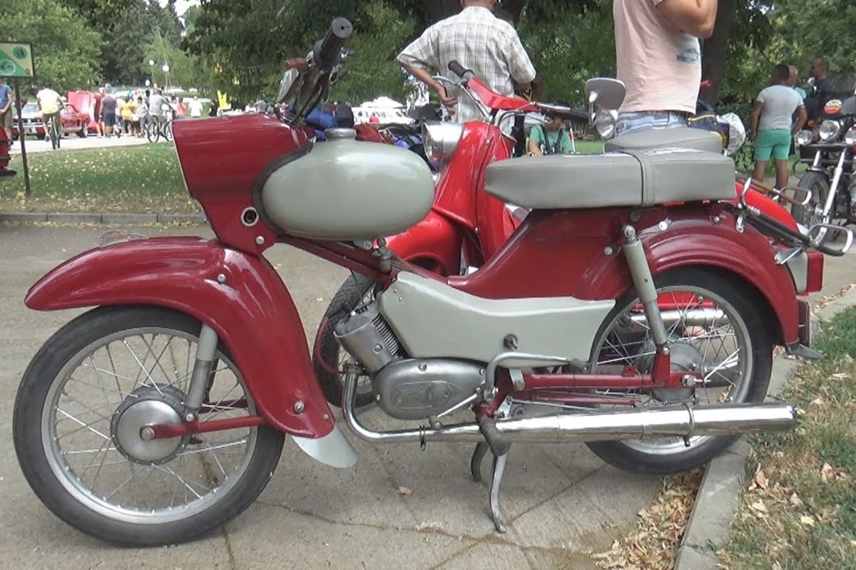 犹太创始人辛森家族与德国选择党发生口水战