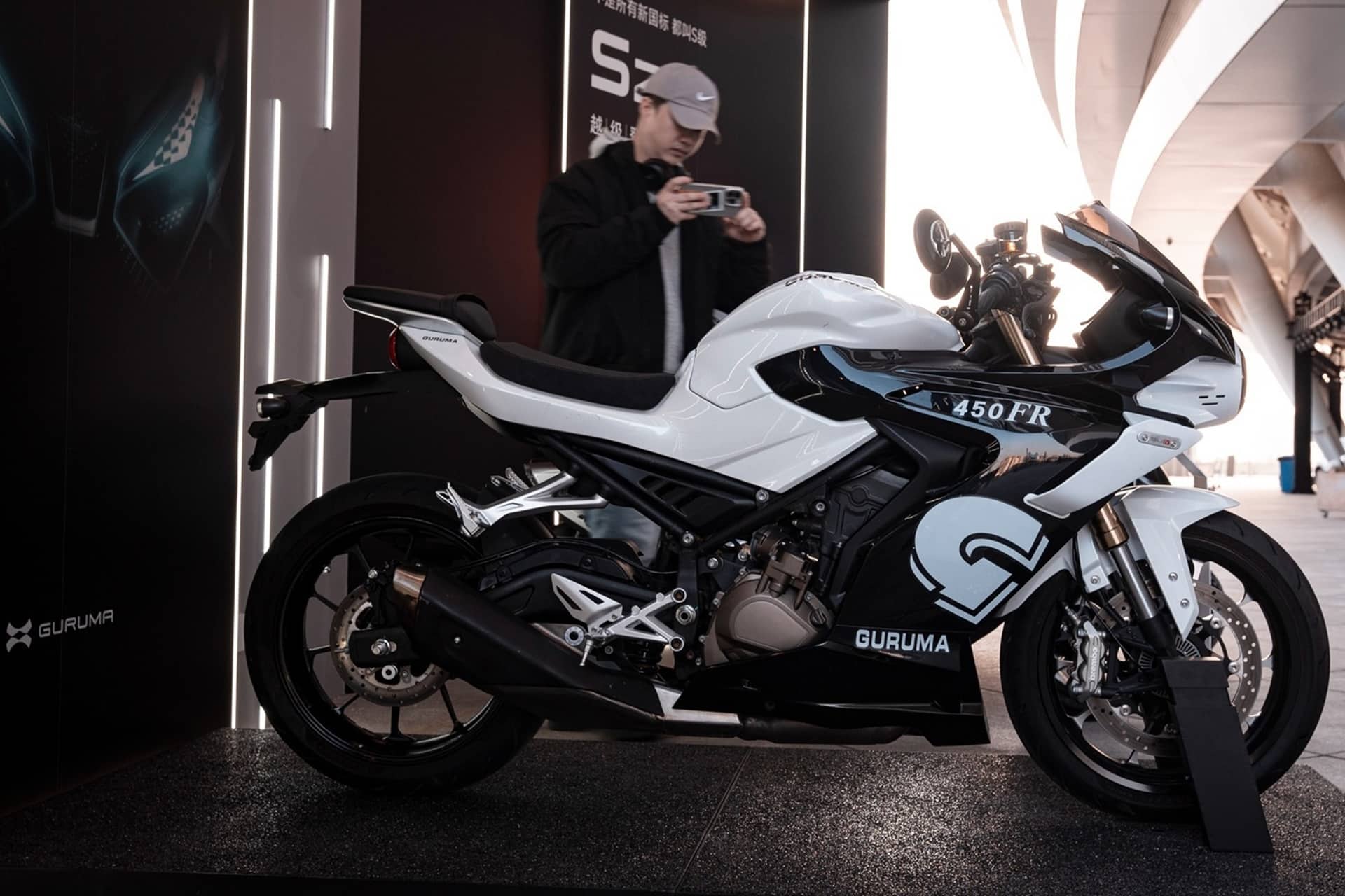 Guruma 1000RR：AI指挥的中国跑车，适应你的驾驶风格