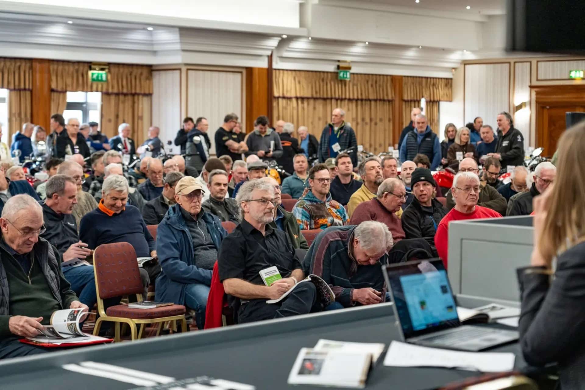 英国国家摩托车博物馆拍卖