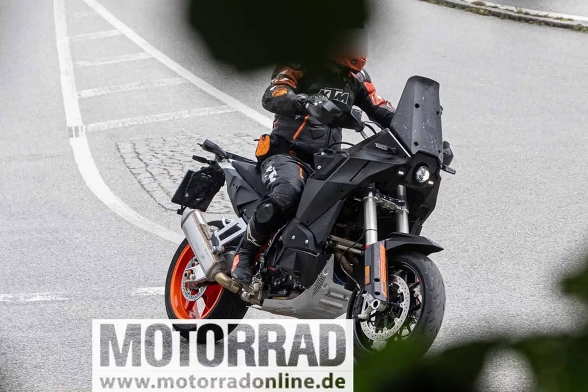 KTM 990 SMT 正走向开发的最后阶段