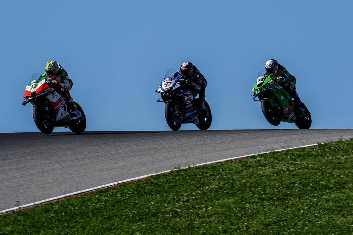 随着杜卡迪占主导地位和宝马潜伏，其余品牌必须专注于发展