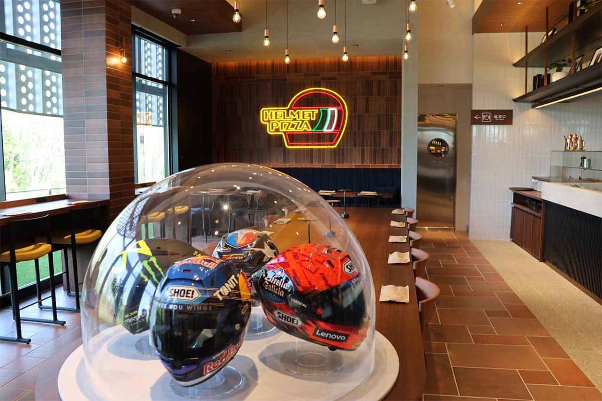 奇怪的是，食物是意大利菜