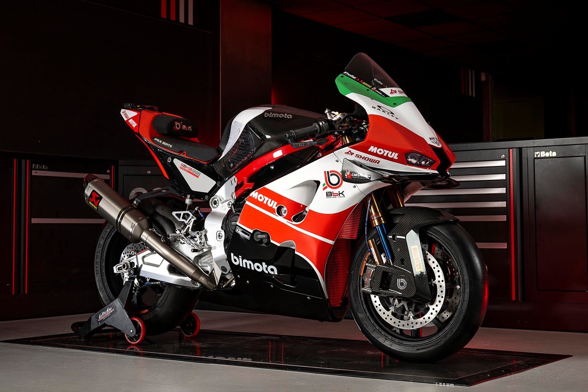 世界上仅有 5 辆：这是 Provec Racing 推出的激进 Bimota KB998 Rimini Elite