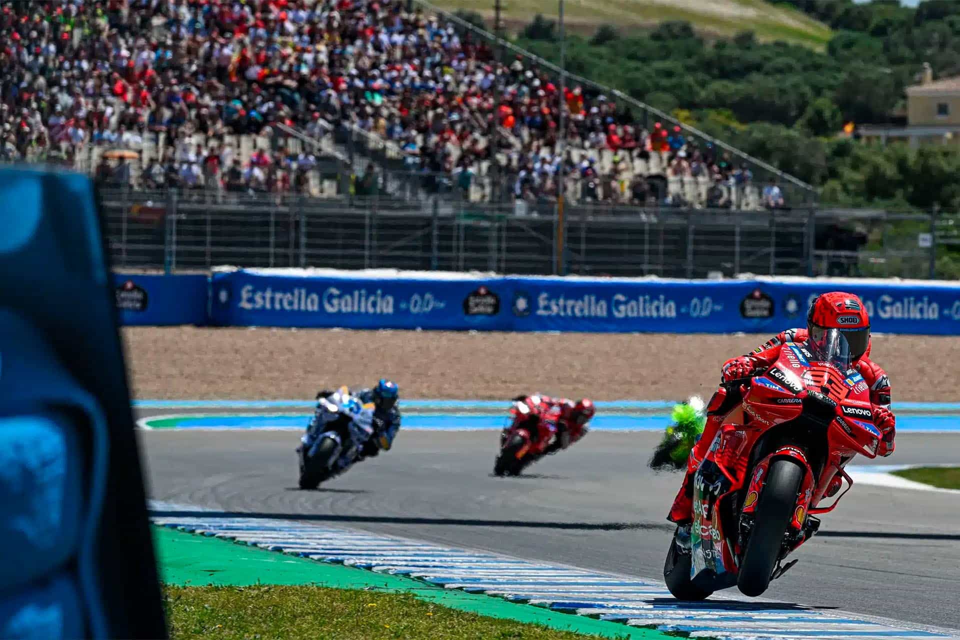 去年，马克来到赫雷斯，状态良好，他是他唯一的竞争对手。今年不是这样的