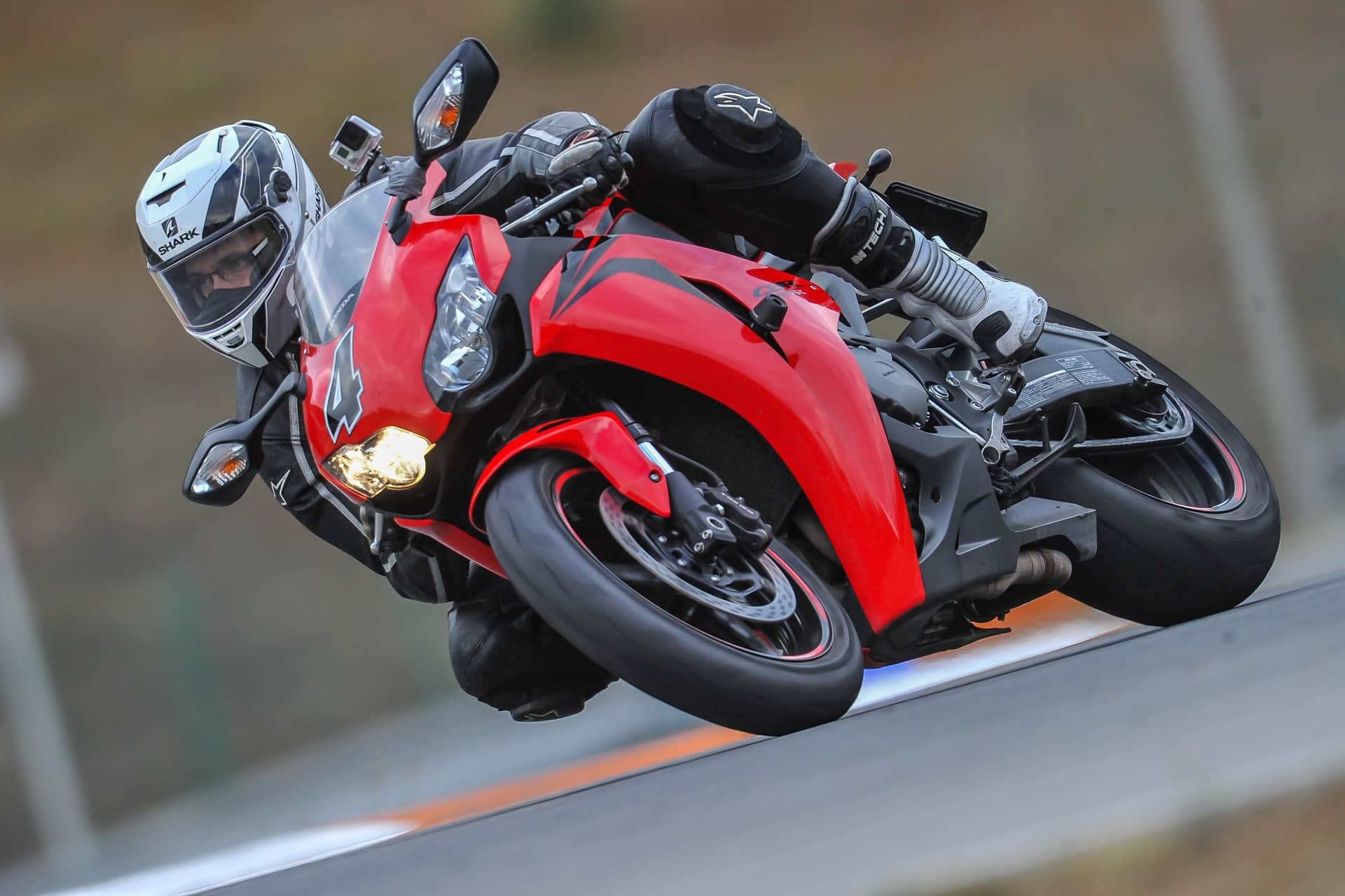 Afane 明确表示：“几乎一半的骑车人不会检查轮胎”