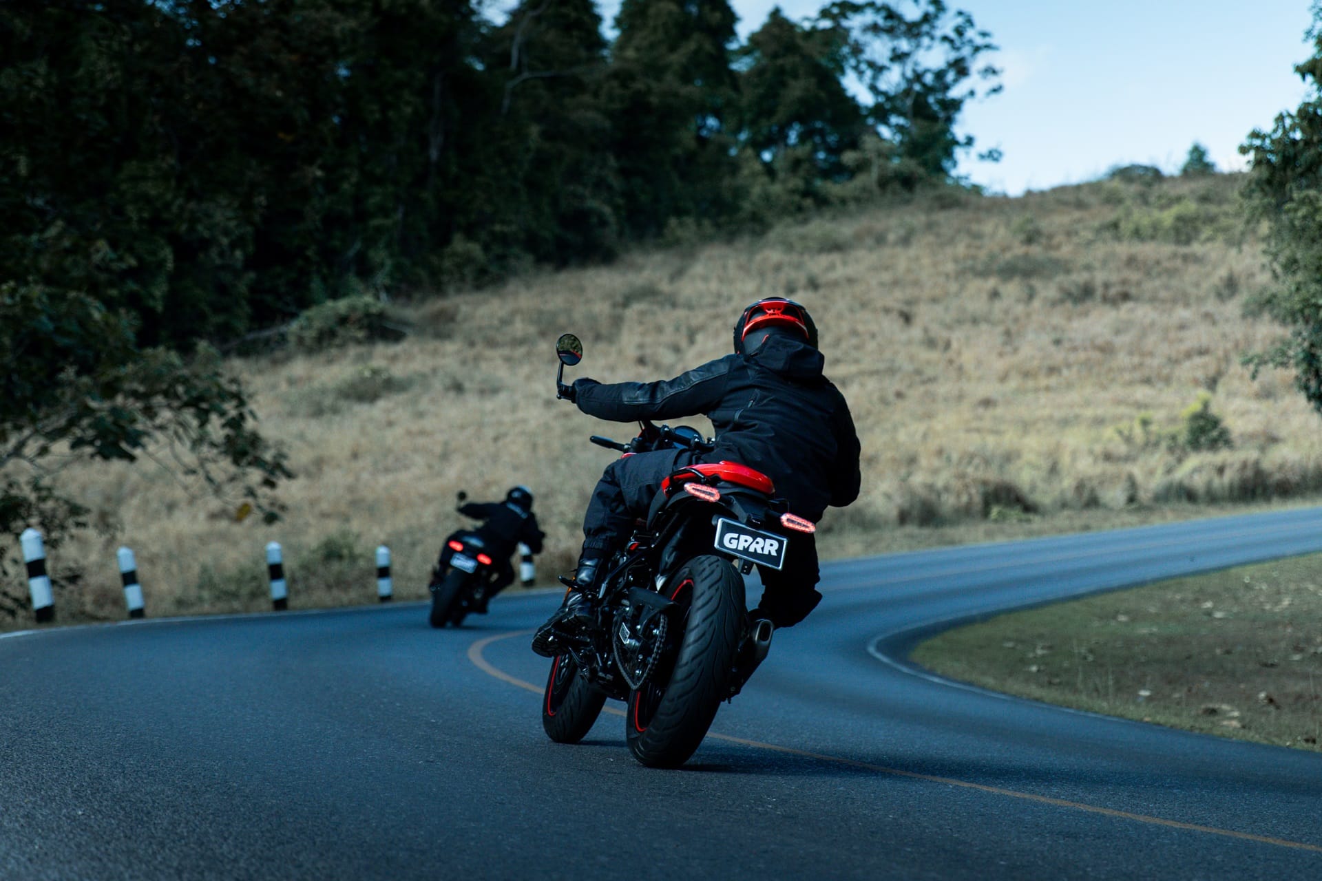 皇家恩菲尔德游击队 450 2026