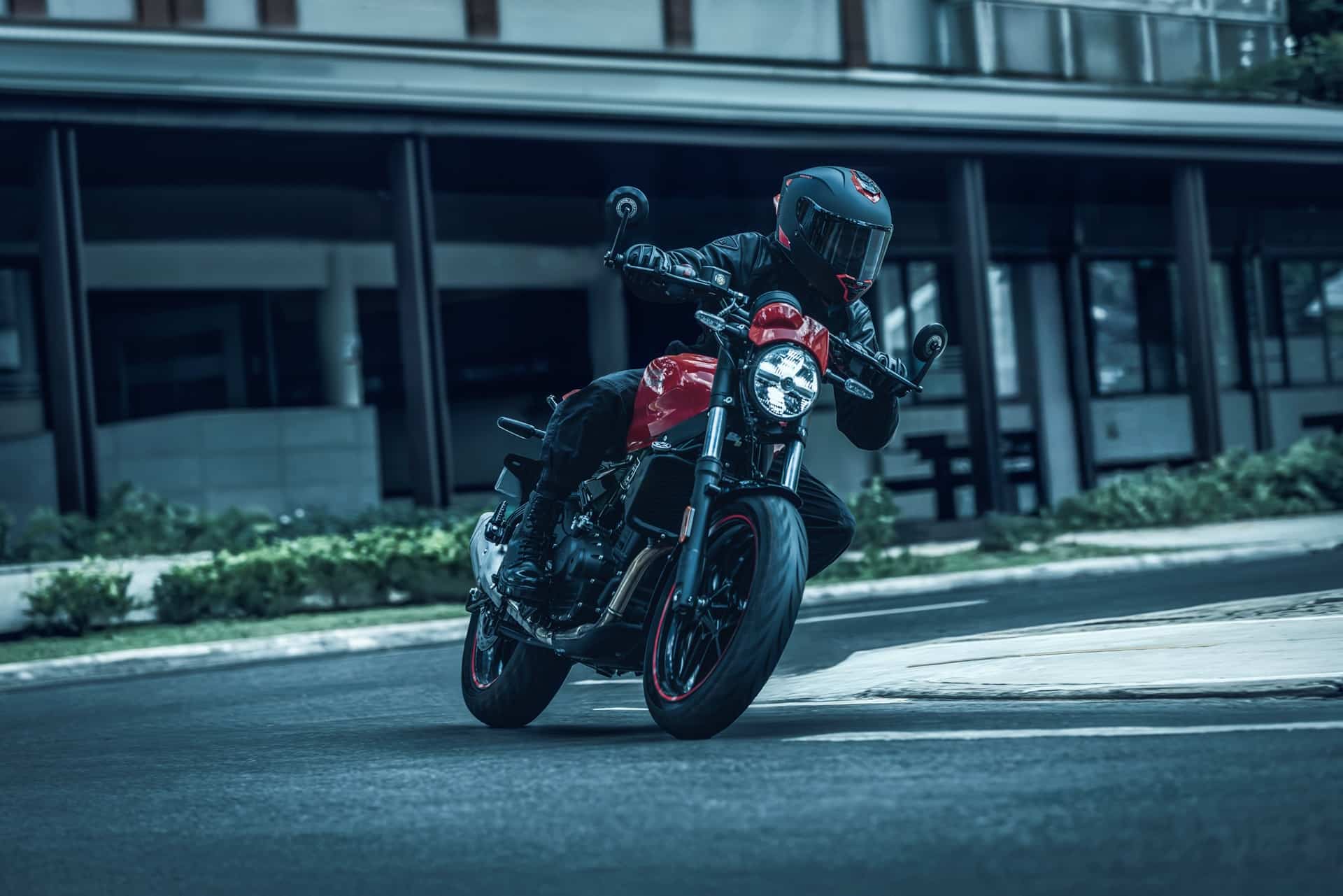 皇家恩菲尔德游击队 450 2026