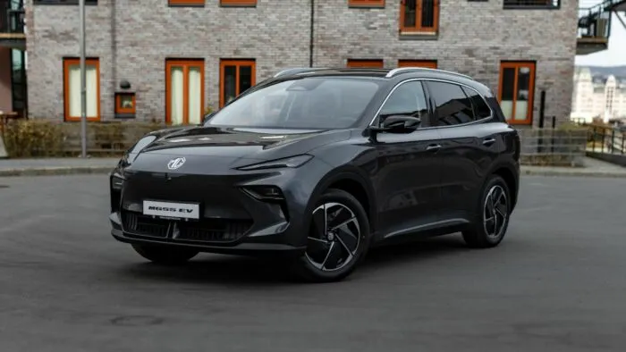 名爵 S5 电动车 2025 4 700x394