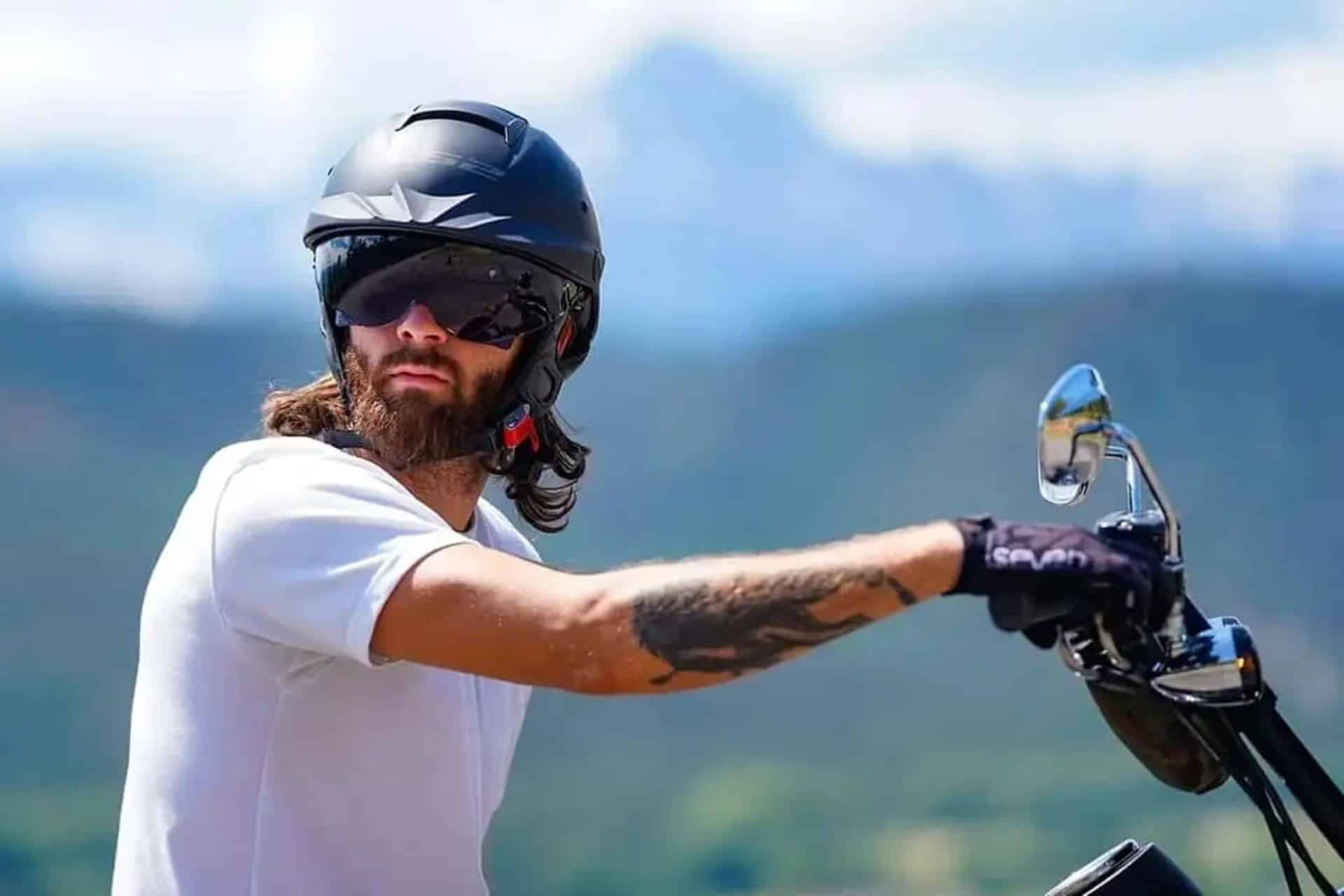 美国最新报告证实：戴头盔可以拯救生命