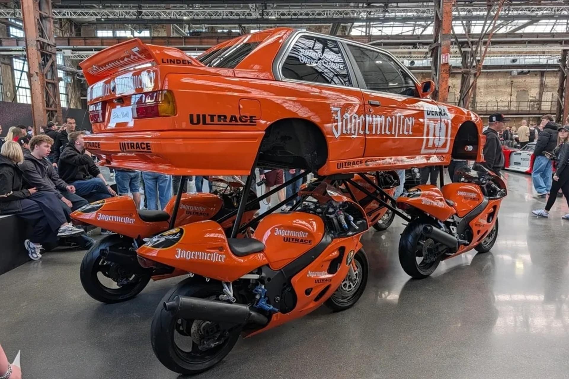 马力 Rennmeister：宝马 E30 改装为铃木 GSX-R SRAD 战车