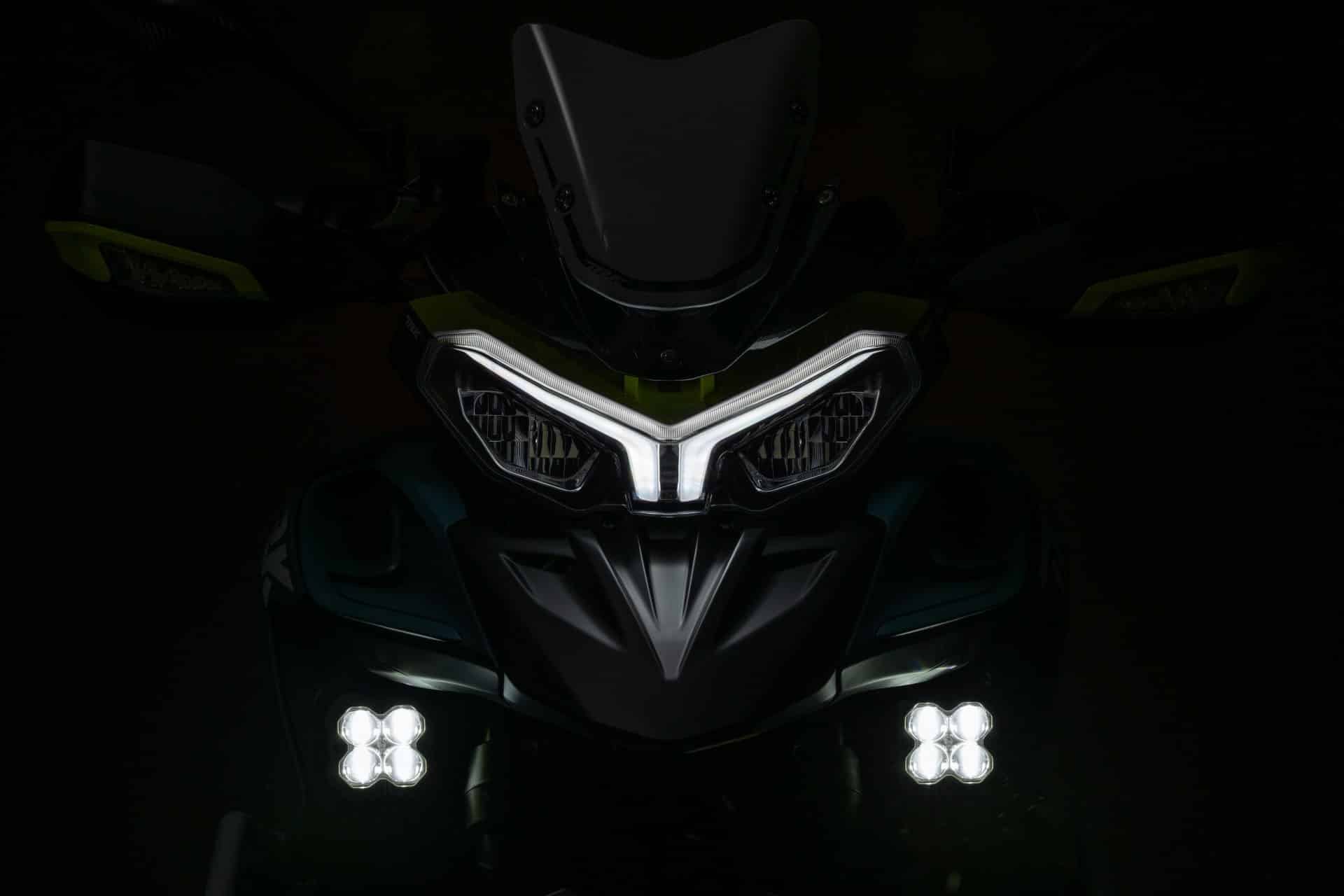 Benelli TRK 902 X