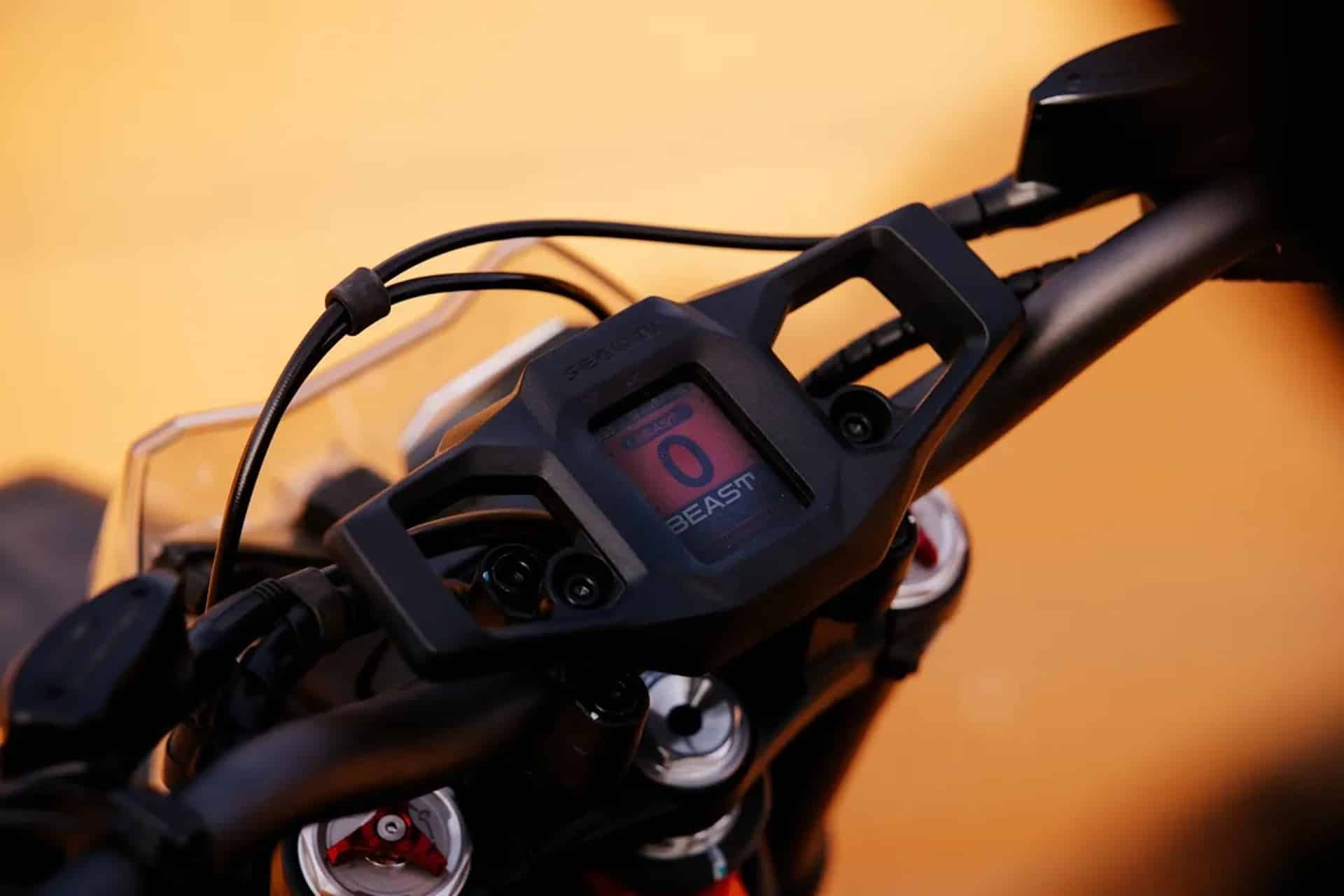 Xaber 300：一款有趣且技术性的插件 MX，售价仅超过 4,500 欧元