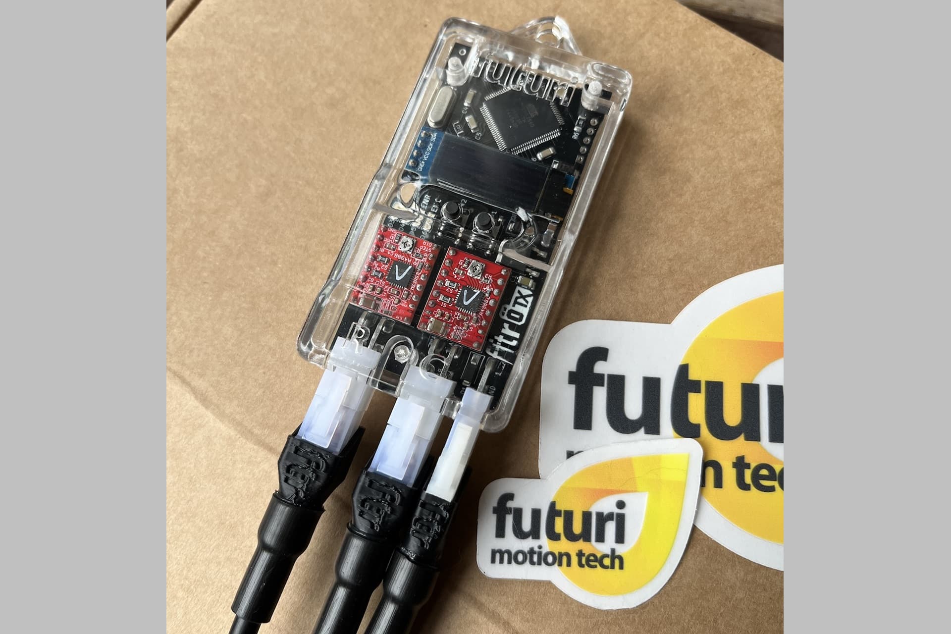 Futuri Motion Tech 在市场上系列推出适用于 Öhlins TTX 组件的 ÖTX 控制单元