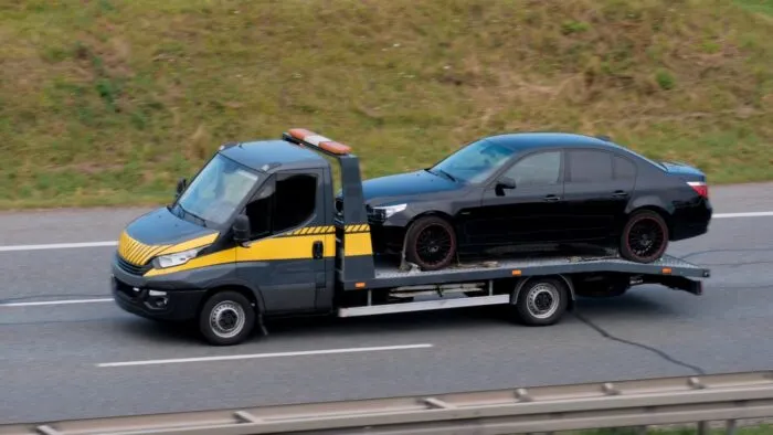 吊车2 700x394