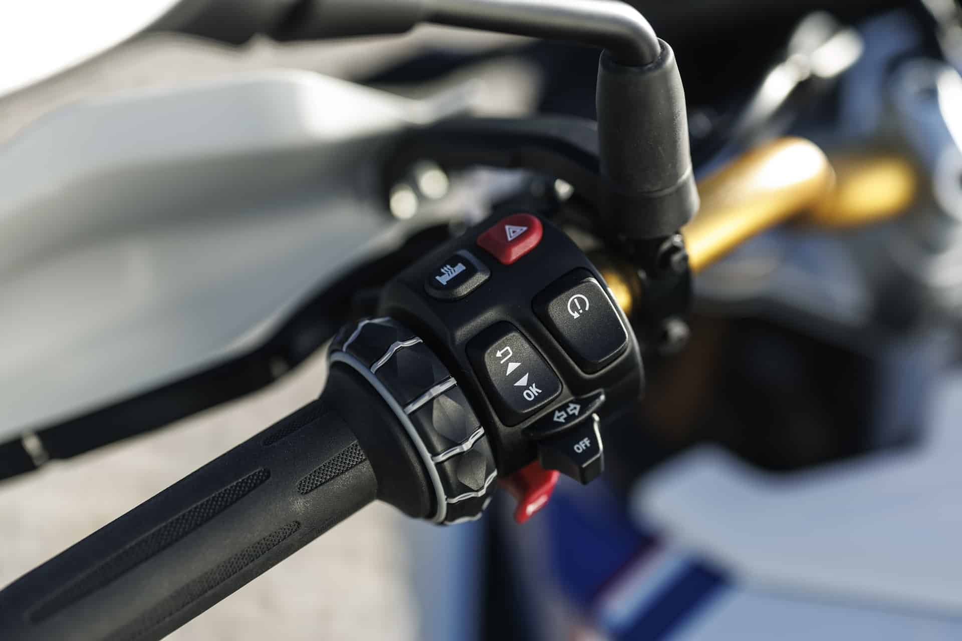 测试 BMW F 450 GS 2026