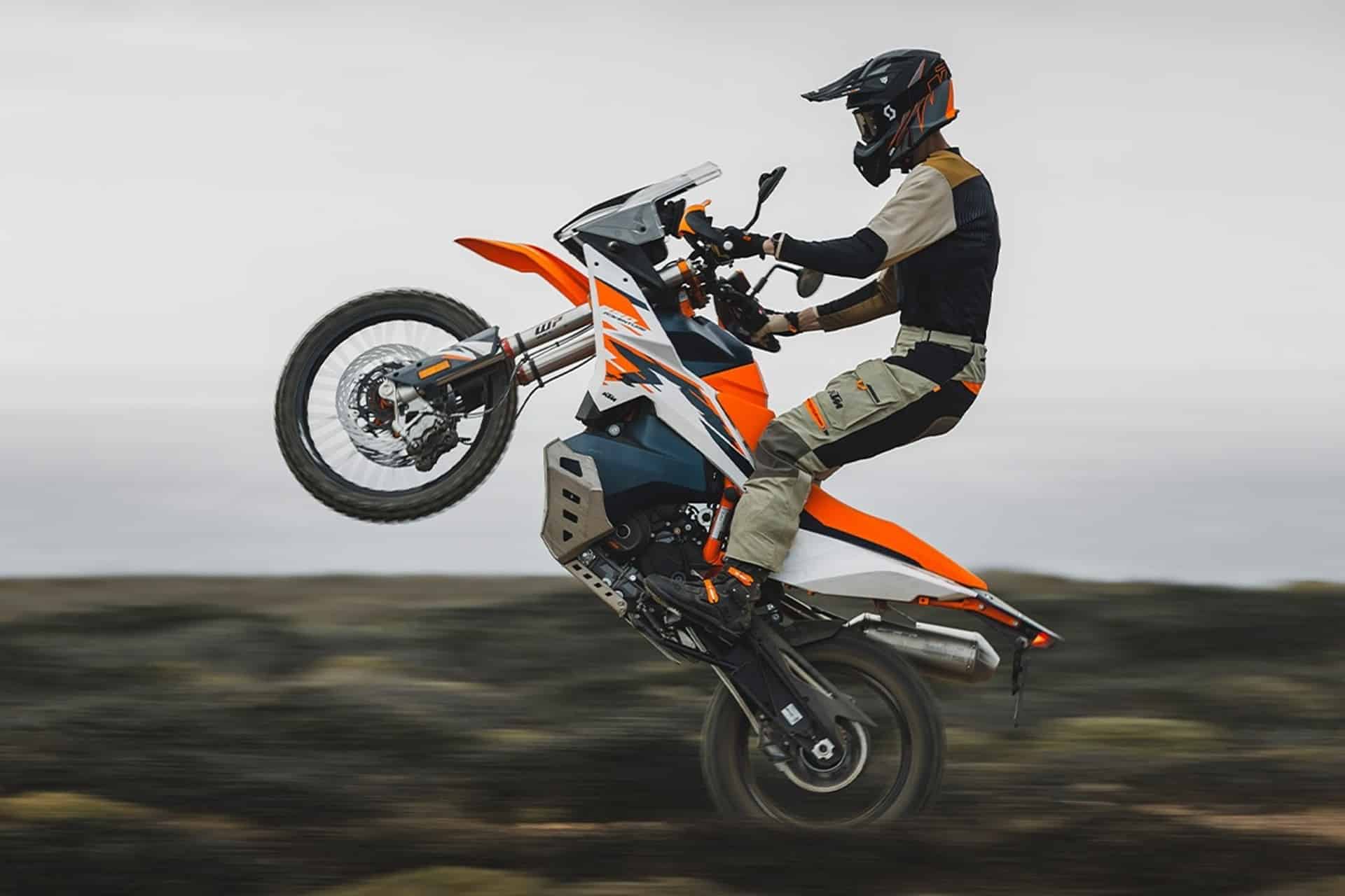 发布您的新 KTM 并获得免费保险
