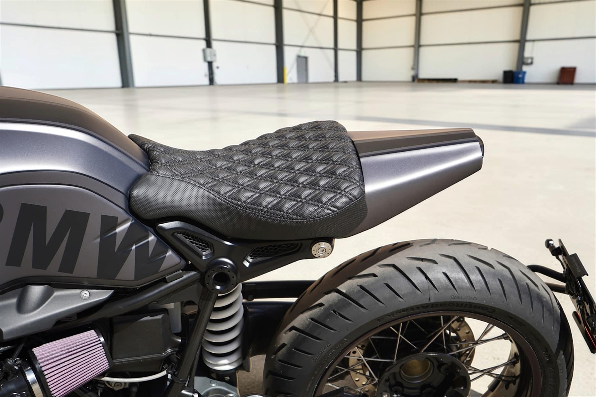 LDK 的 BMW R Nine T “RR”:咖啡赛车精髓的成功重新诠释