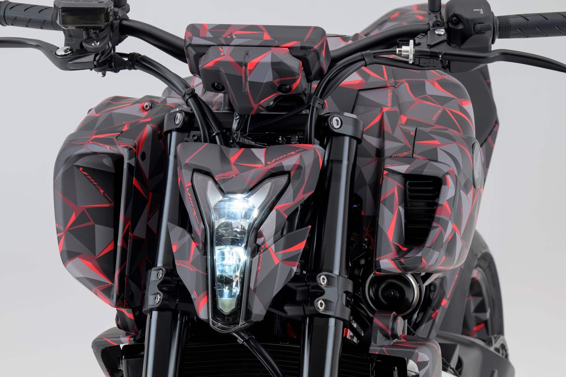 本田推出 V3R 900 E-压缩机，这是迄今为止最先进的摩托车