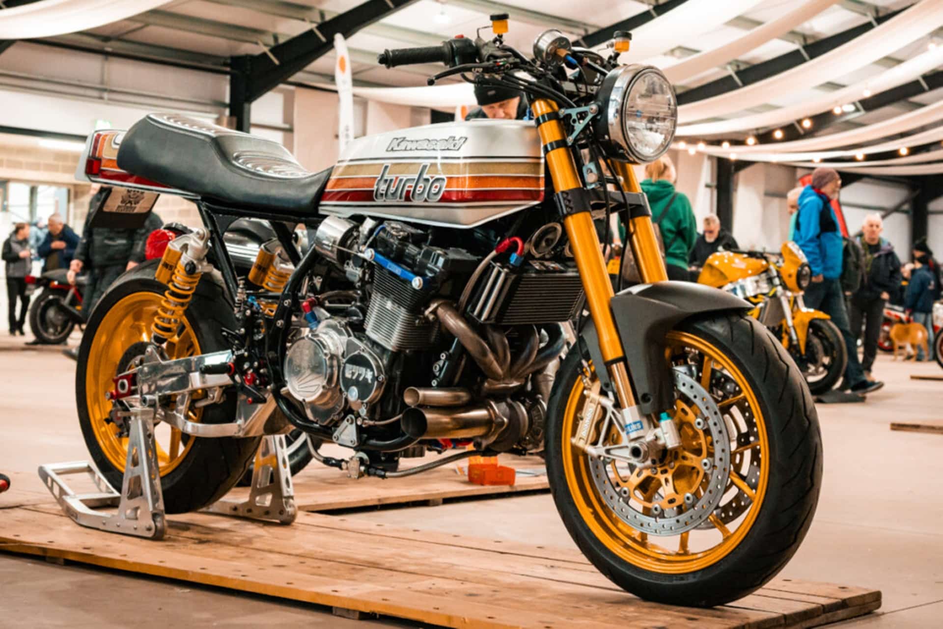 戴夫·所罗门 (Dave Solomon) 设计的川崎 Z1000 Turbo