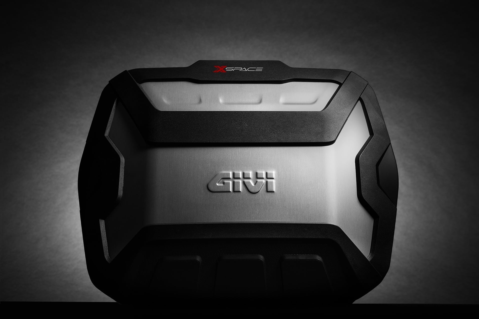 GIVI presenta su nuevo XSpace, el primer baúl expandible Monokey de la marca italiana