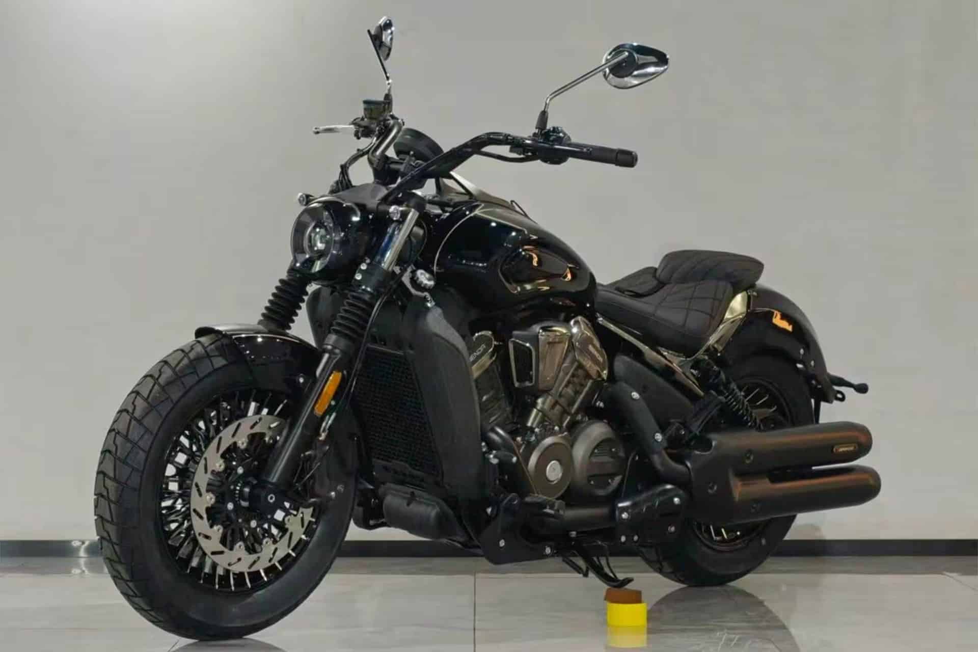新款暗旗600 V-4：奔达继续扩大其非典型定制范围