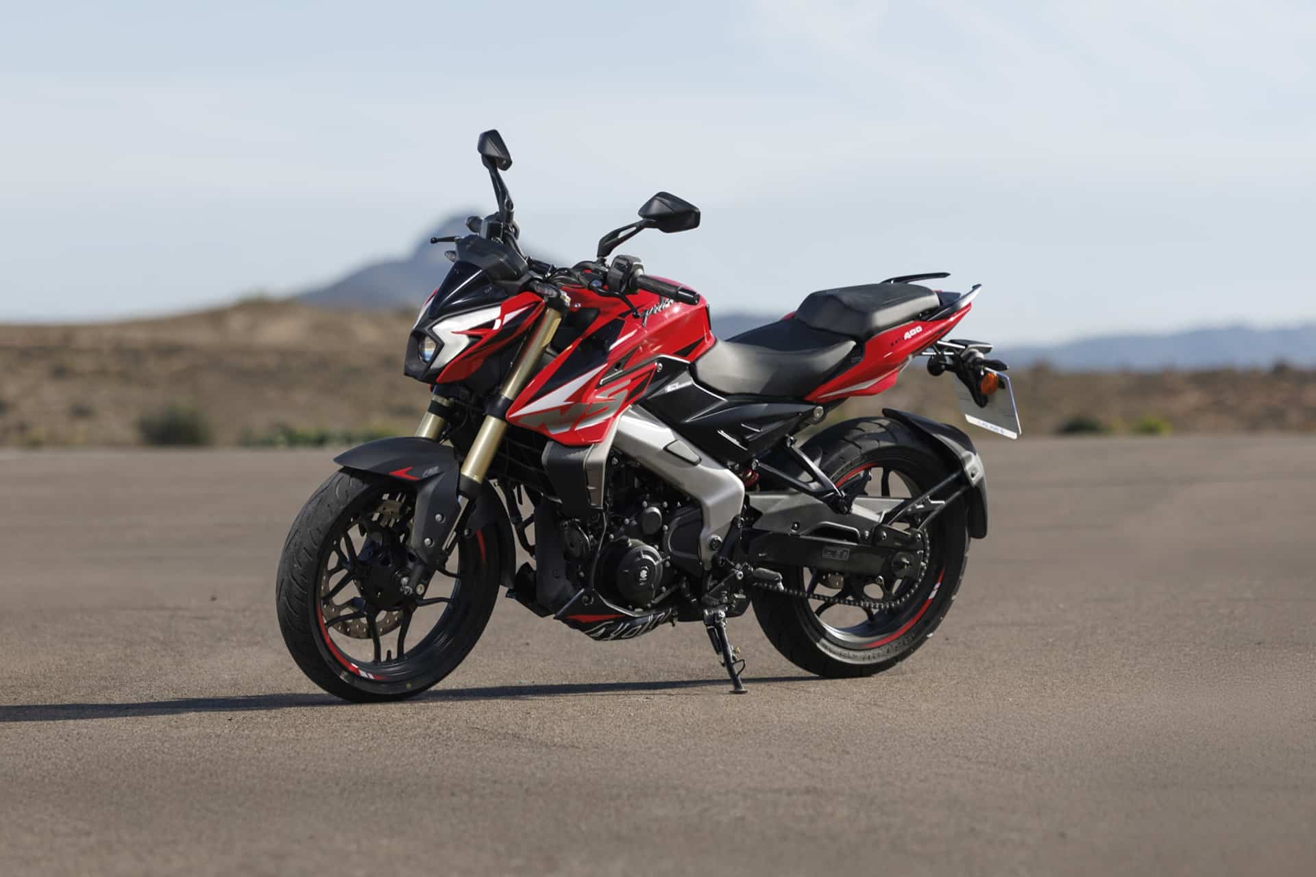 Pulsar NS 400Z，Bajaj 针对 A2 细分市场的有趣提案