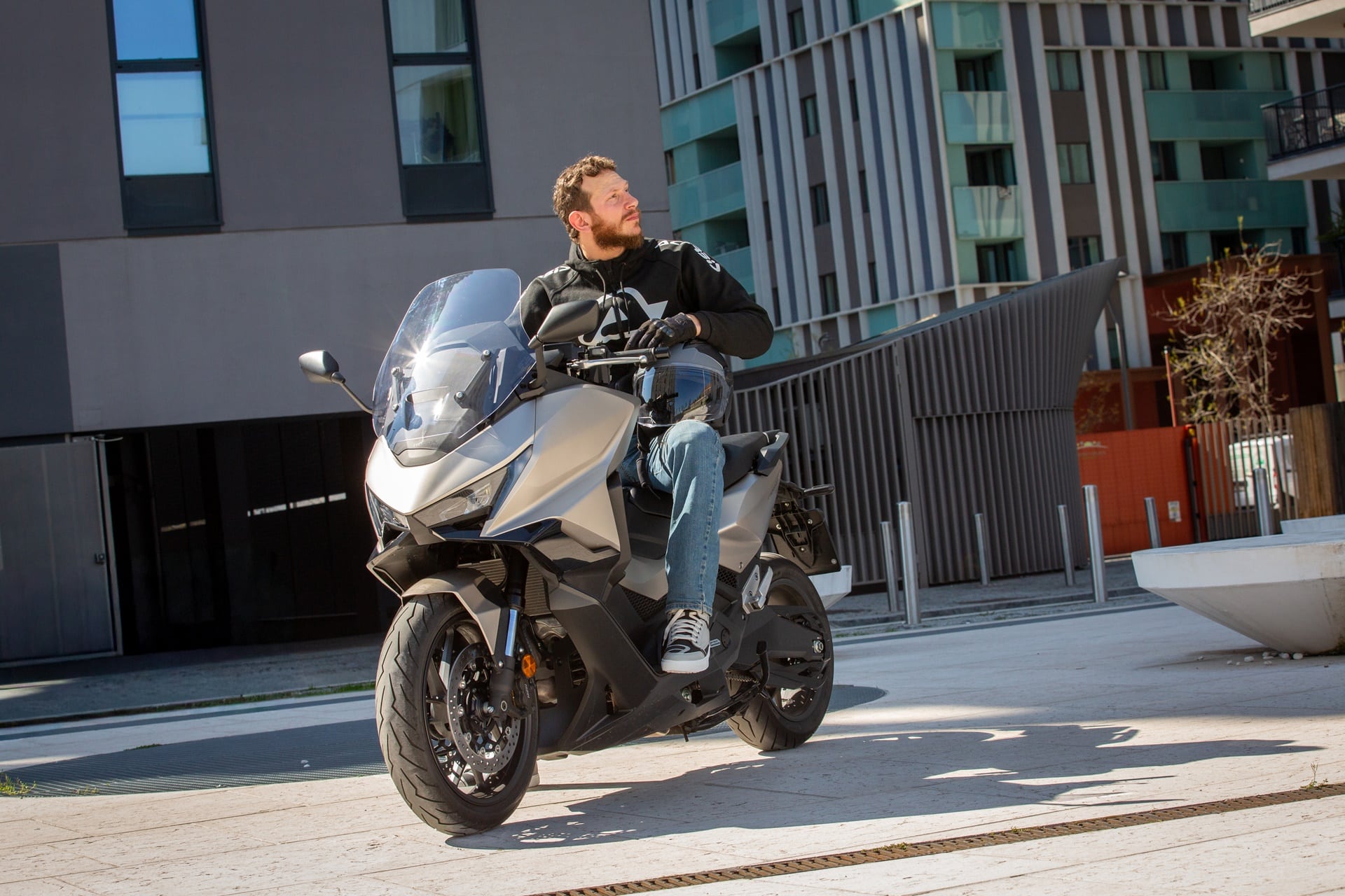 Acerbis 的新款 Fly 连帽衫和 Levante：专为最挑剔的都市人而设计