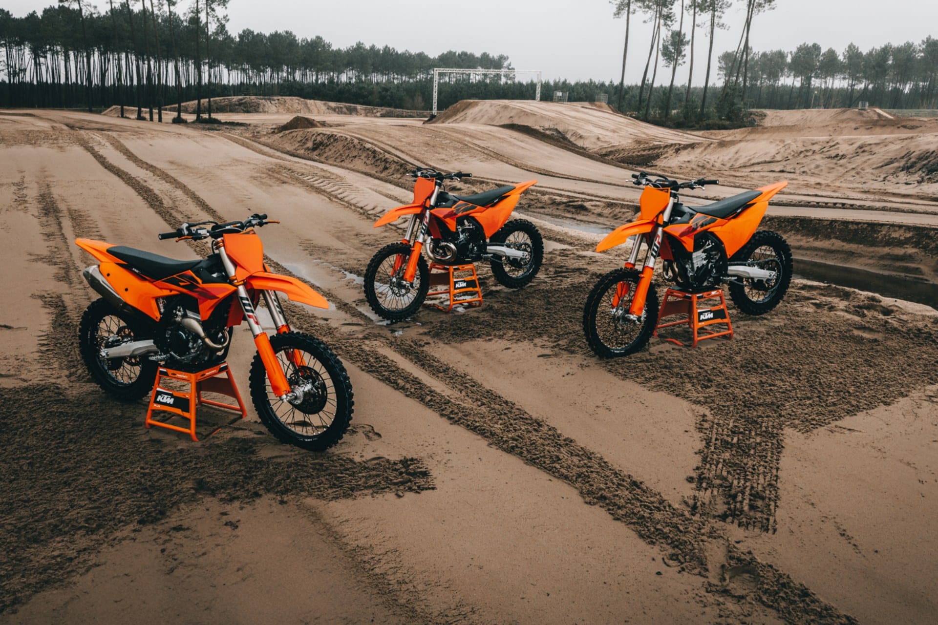 2027 KTM SX 越野摩托车