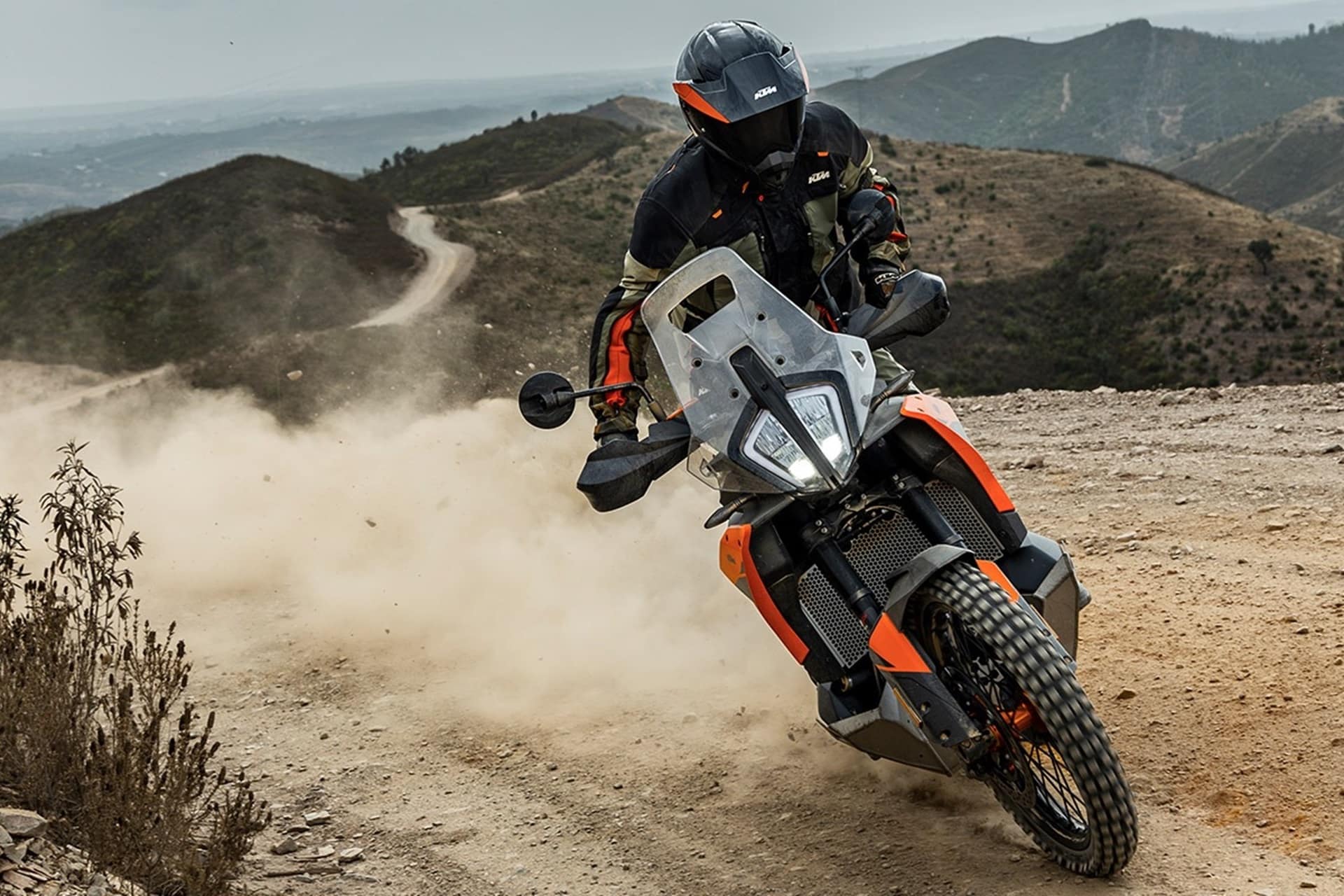 发布您的新 KTM 并获得免费保险