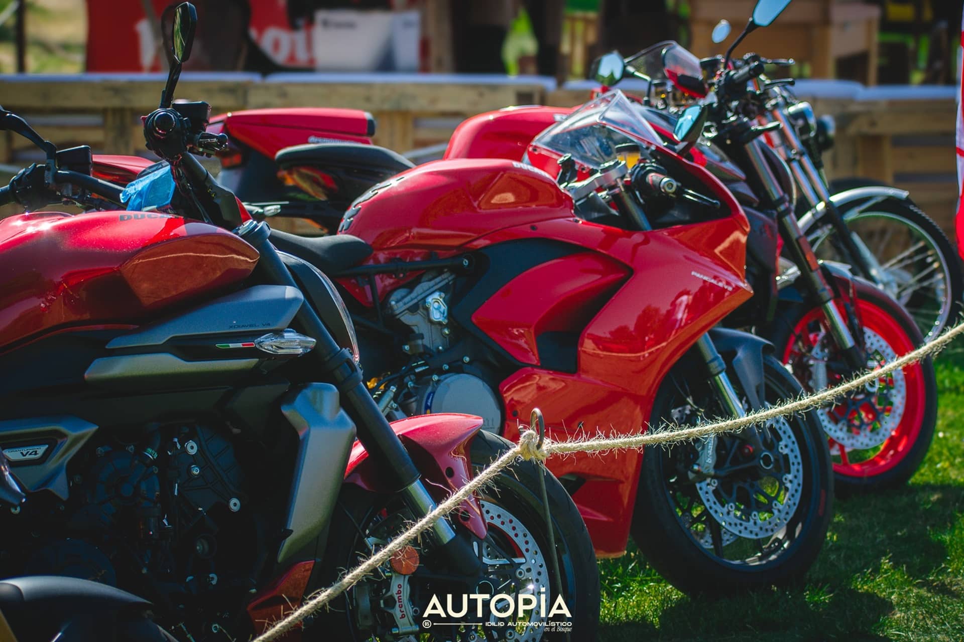 杜卡迪首次携 15 辆融合创新与传统的摩托车参加 Autopía