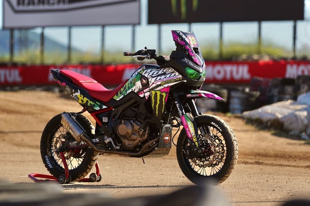 在 Rocco's Ranch 举行的 2026 年 SuperGP 比赛中，市场上最先进的 Trail 和 Maxi Trail 改装成正宗的平板架