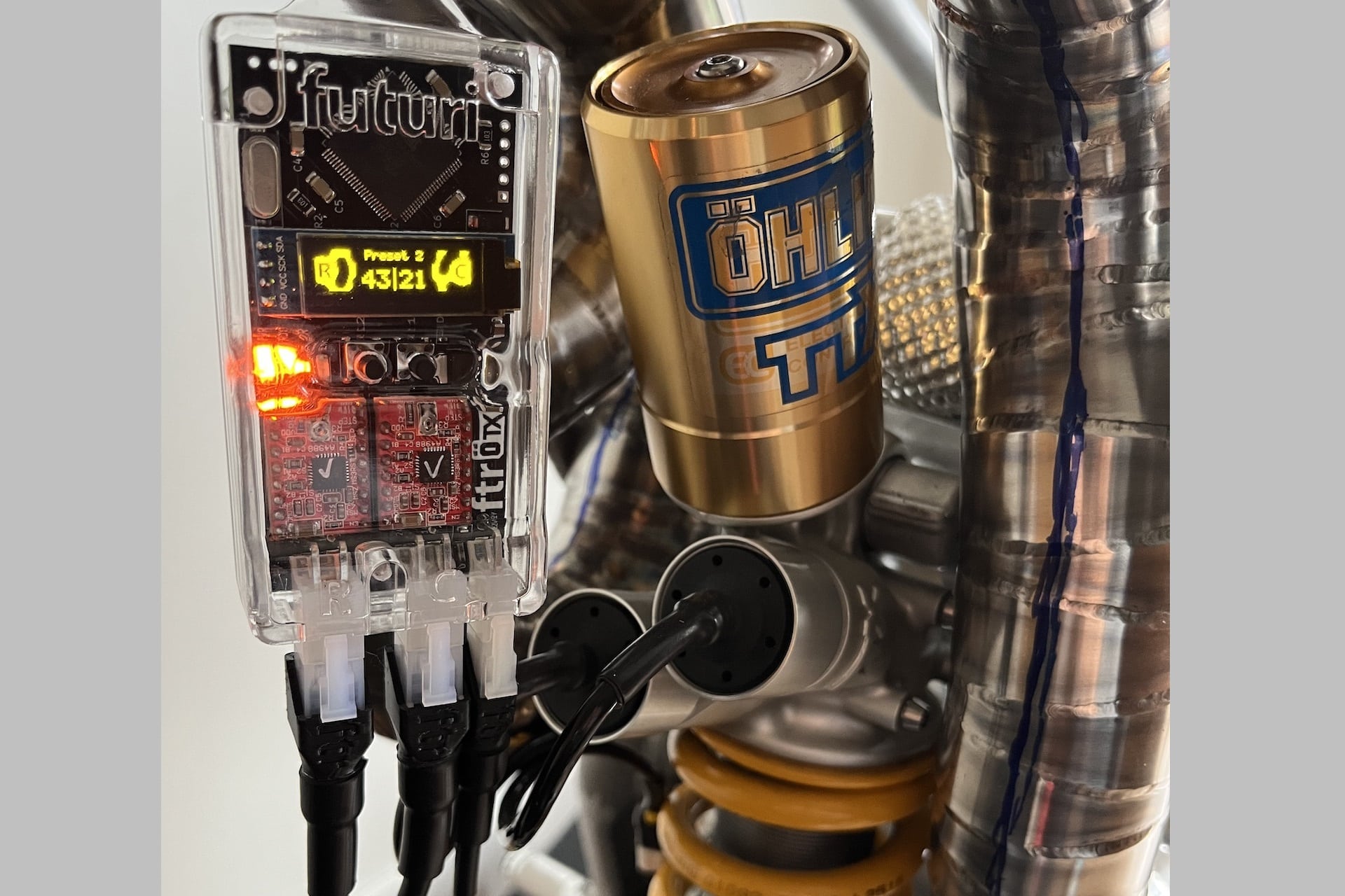 Futuri Motion Tech 在市场上系列推出适用于 Öhlins TTX 组件的 ÖTX 控制单元