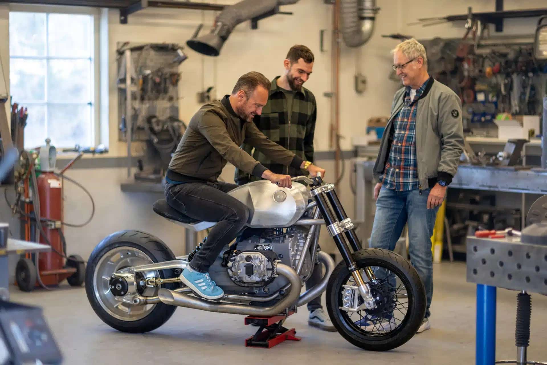 BMW R20 看起来是迄今为止最接近量产的版本