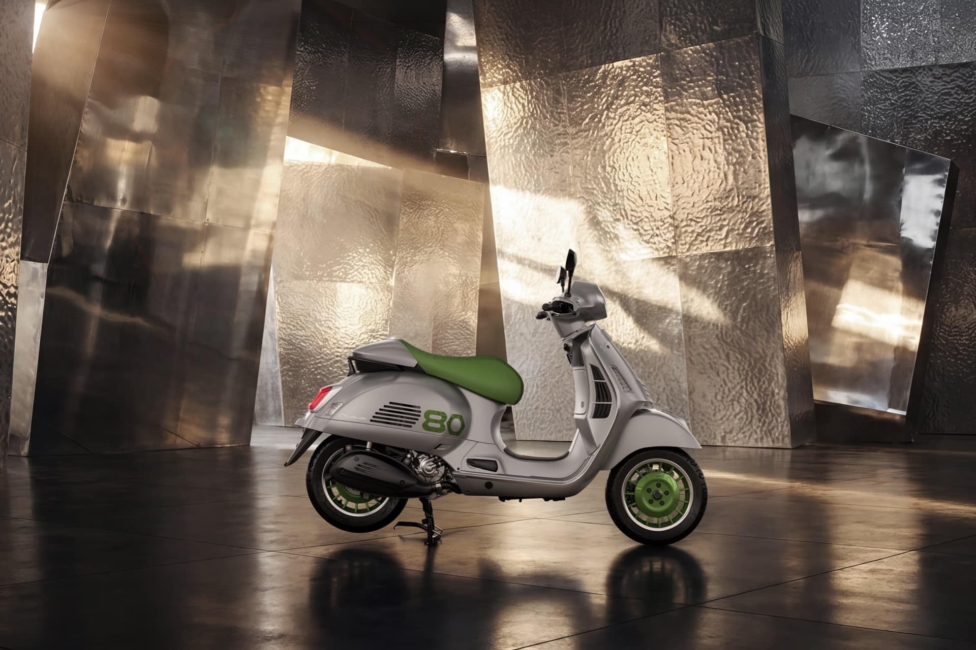 Vespa“Edizione Ottantesimo”：80 年来的标志转变为独家收藏品