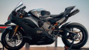 Barni Spark Racing Team 和 Mectronik 推出杜卡迪 Panigale V4 电子赛车套件