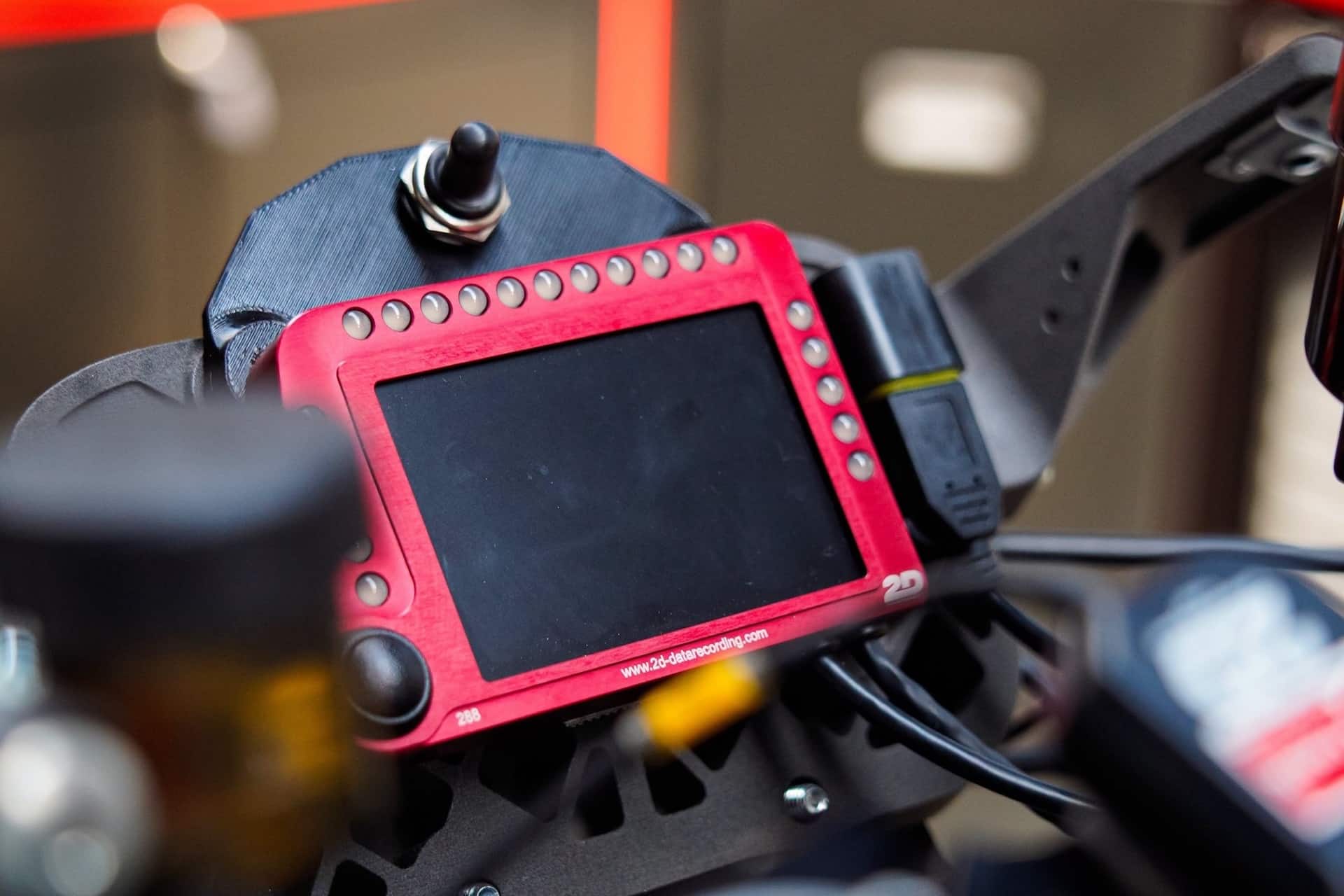 Barni Spark Racing Team 和 Mectronik 推出杜卡迪 Panigale V4 的全新电子赛车套件