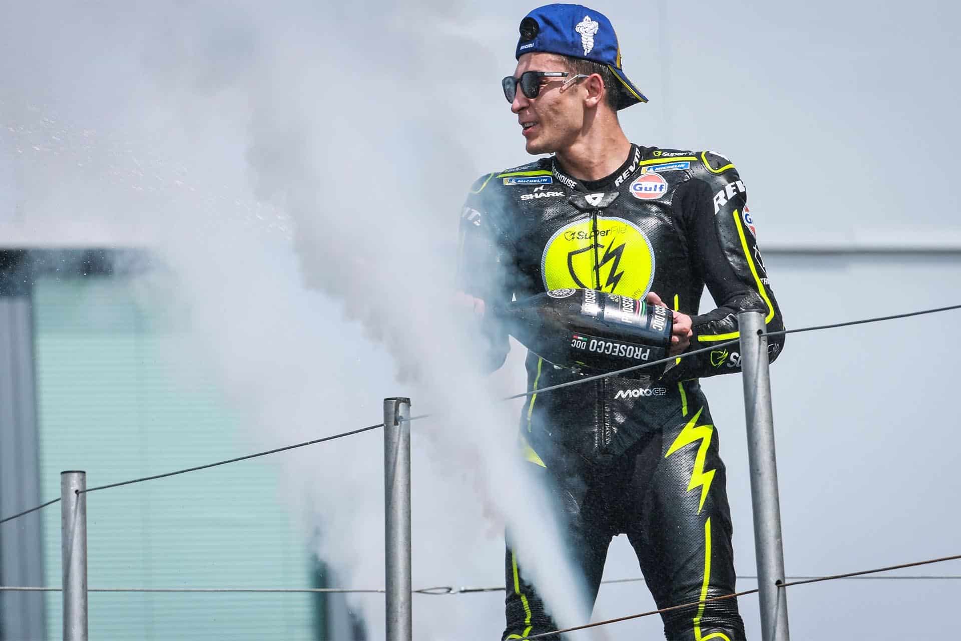 劳尔·费尔南德斯 (Raúl Fernández) 继续证明他在 MotoGP 中的地位