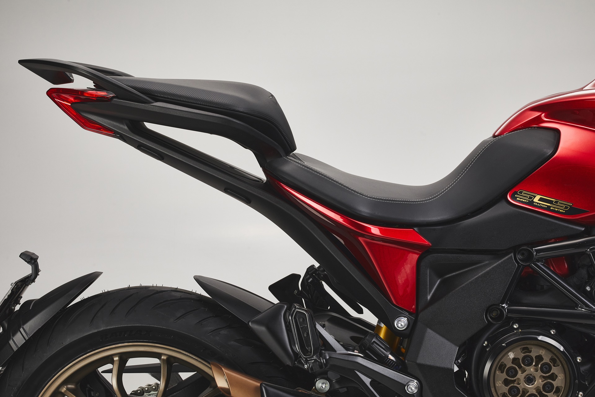 精湛工艺和工程设计将每辆 MV Agusta 打造成独特的摩托车