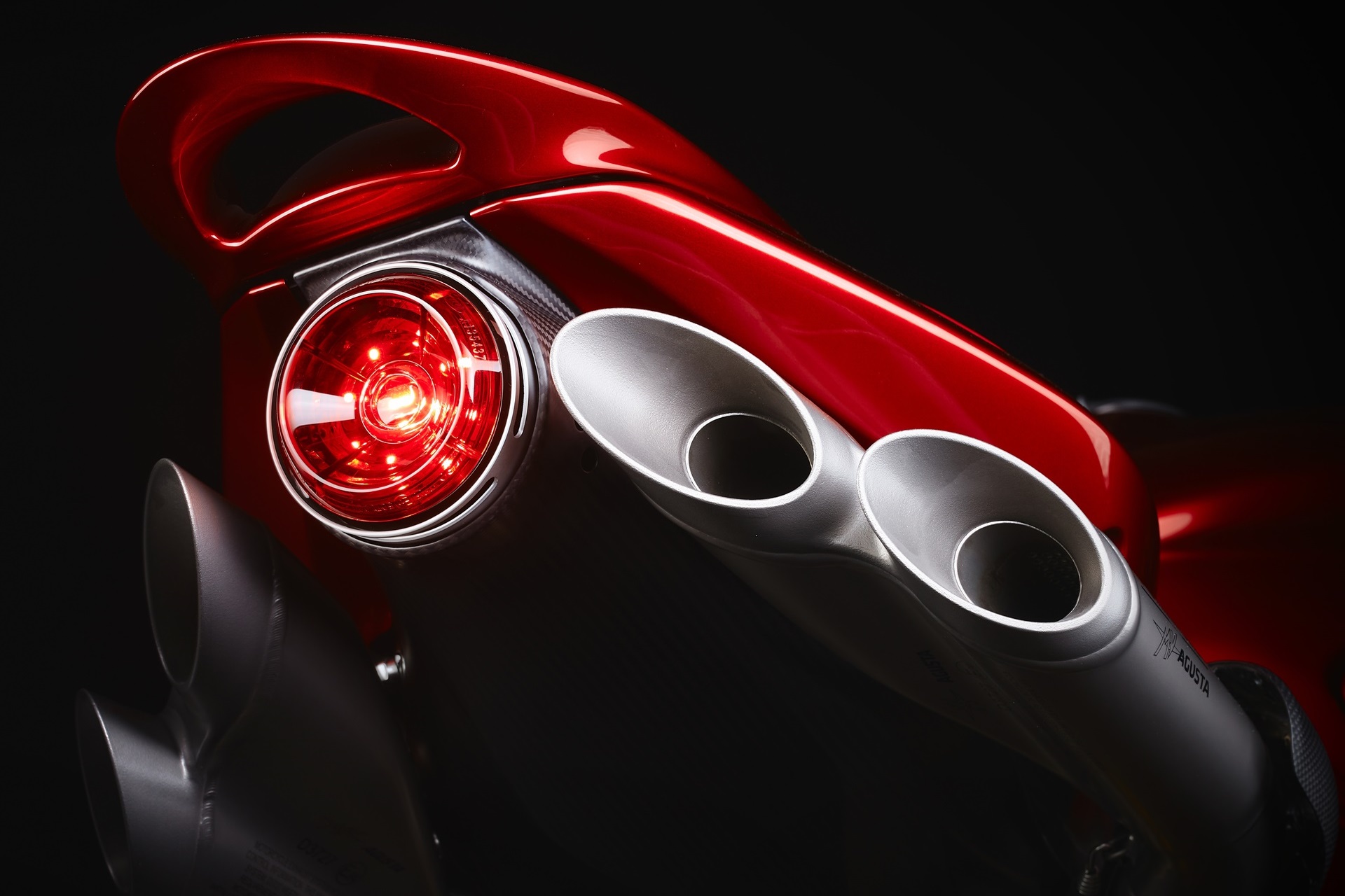 精湛工艺和工程设计将每辆 MV Agusta 打造成独特的摩托车